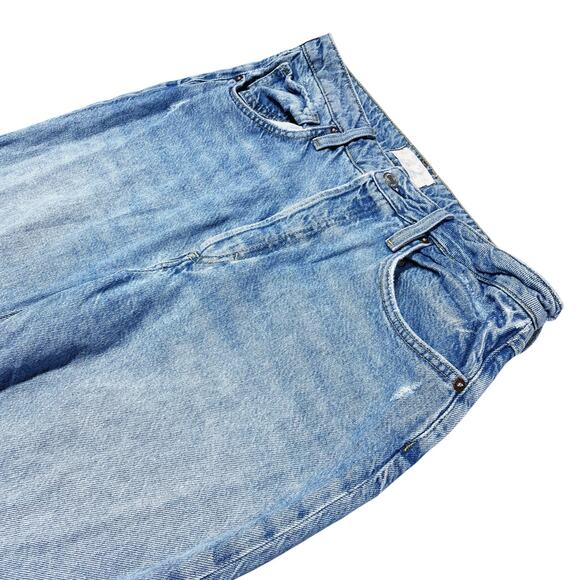 WE THE FREE Fast Times High-Rise Mom Jean Ripped Knees Button Fly Size 32 - Picture 3 of 9